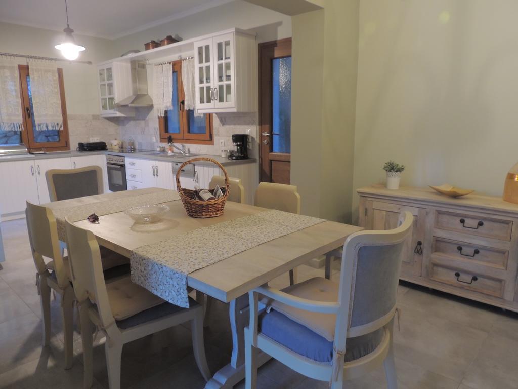 Villa Panorea Yénion Екстериор снимка